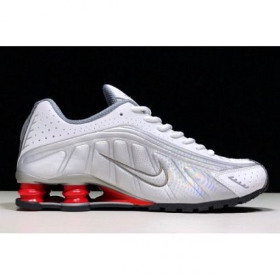 Nike Shox R4 Beyaz / Metal Gümüş / Kırmızı Koşu Ayakkabısı Türkiye - YKUX38MN